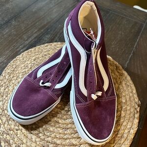 M7/W8.5 Brand new Vans